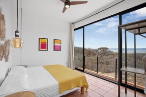 5 bedrooms, WiFi, bed sheets