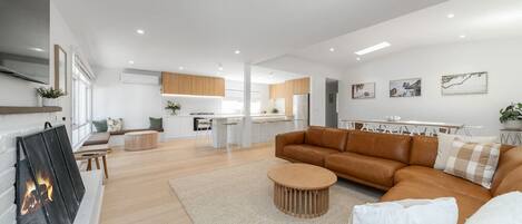 TV connectée, cheminée