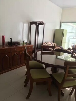 Dining - La casa del árbol (Guayabal)