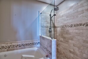 Condo, várias camas (Empress 803) | Banheiro
