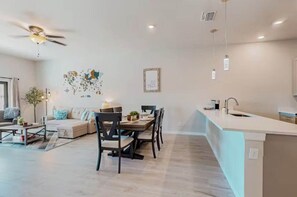Interior - Charming Waterfront Retreat (Cape Coral)