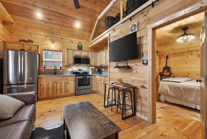 3 chambres, fer et planche à repasser, Wi-Fi gratuit, draps fournis