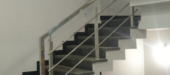 Shreeram guest house