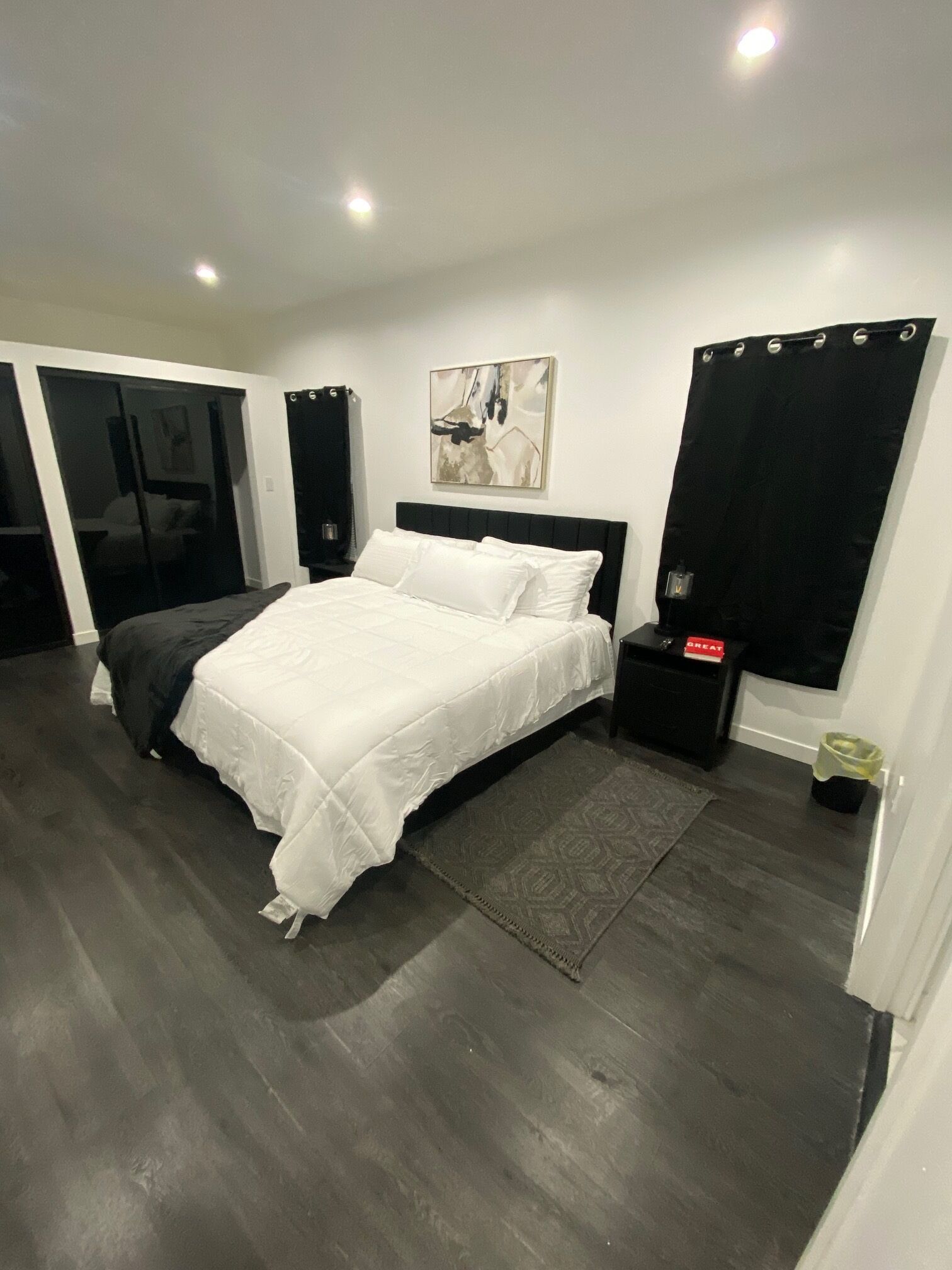 4 chambres, fer et planche à repasser, Wi-Fi gratuit, draps fournis