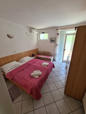 1 habitación, internet y ropa de cama 