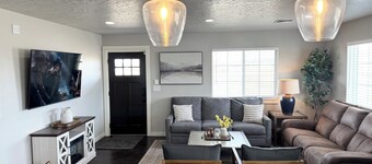 Private Upstairs Apartment with Game Room on 5 Acre Ranch