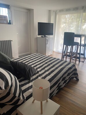 Unclassified image, 5 of 10, button - Private studio in the countryside, located in a local resident's home (Cordemais)