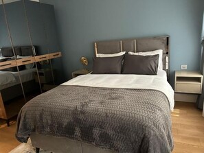 1 bedroom, iron/ironing board, WiFi, bed sheets