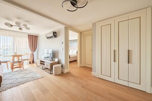 Interior - Taksim Lagirio Residence - Deluxe One-Bedroom Apartment with City View (Istanbul)