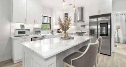 Kennesaw Charm-3 min to Downtown & Pet Friendly!