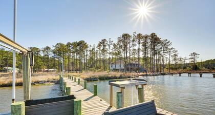 Boat Dock & Ramp: Upwind Acres Guesthouse!
