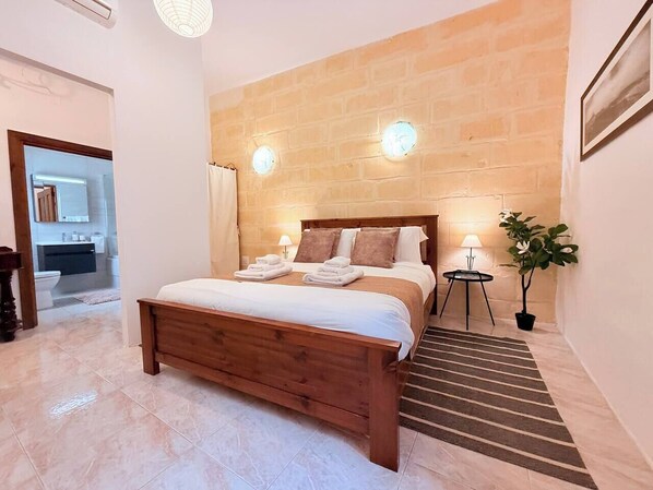 1 bedroom, iron/ironing board, WiFi, bed sheets - Gardjola Rooms by Holi (Senglea)