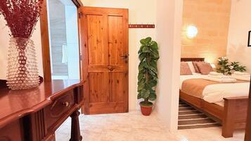 1 soverom, strykejern/-brett, wi-fi og sengetøy