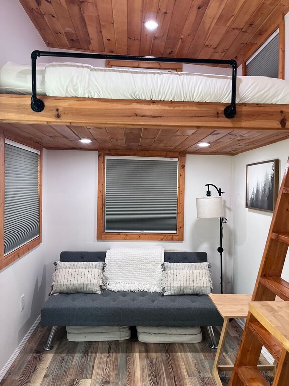 Secluded Tiny Cabin With Firepit, Stargaze And Hike - Smithville, TX