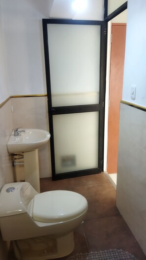 Bathroom - El Hospedaje de Liz - Huaraz (Independencia)