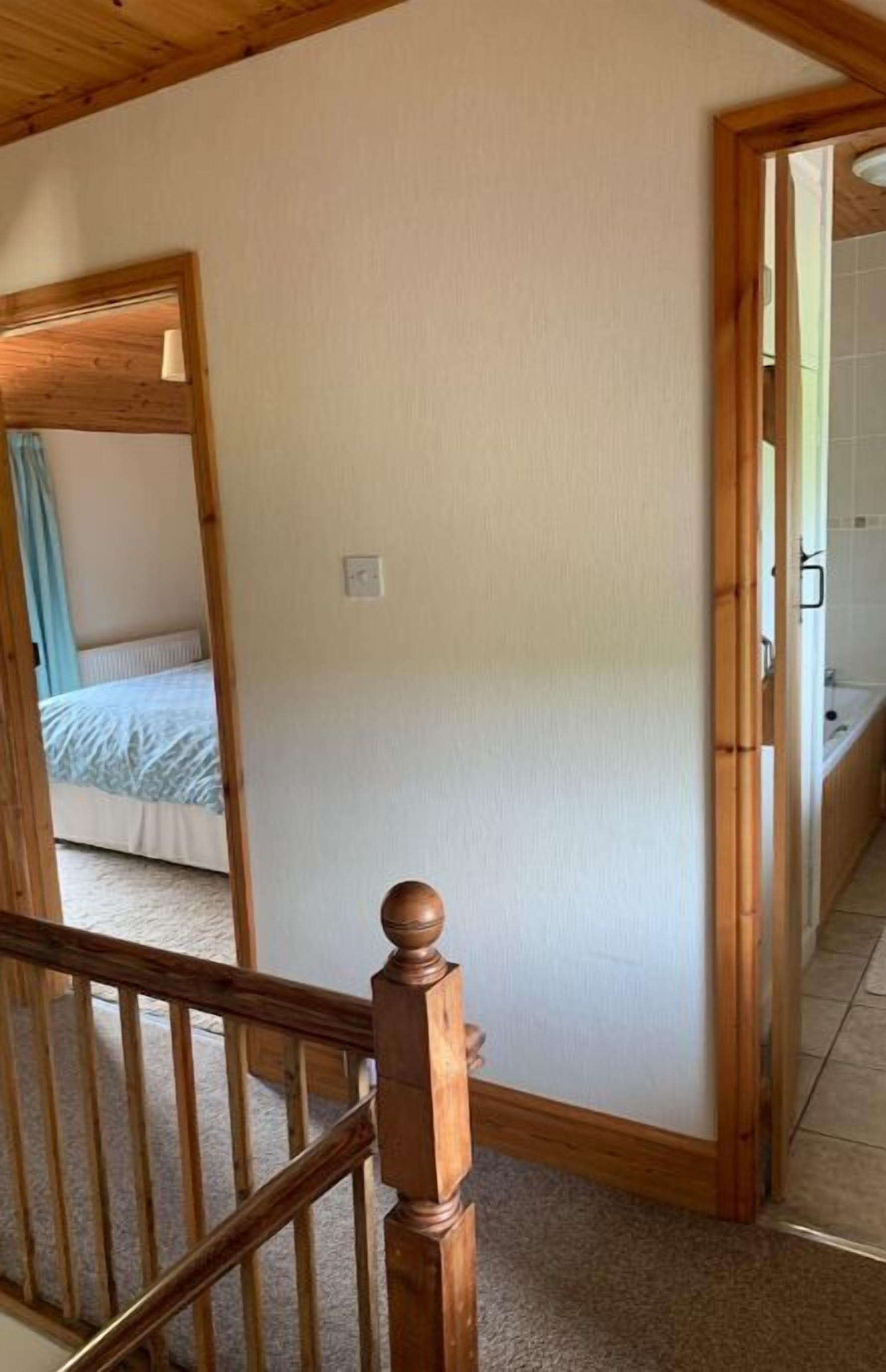 3 bedrooms, iron/ironing board, bed sheets