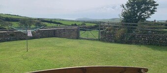 Ffermdy Sychnant Farmhouse, perfect for tranquility