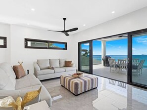 Unclassified image, 5 of 18, button - Indigo Oceanfront Condo Poolside - Unit 1 (Philipsburg)
