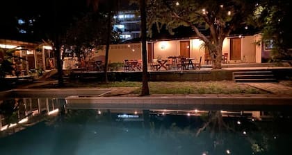 House with pool in the center of Leon