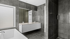 Douche, serviettes fournies