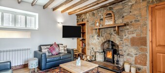 Ord Cottage is a listed building located in the village of Kildary.