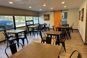 Free daily continental breakfast