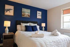 4 habitaciones, tabla de planchar con plancha, internet y ropa de cama 