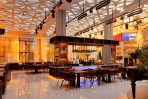 Restaurant - Holiday Inn Altay Golden Bridge (Altay City)