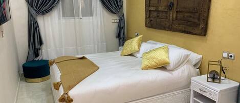 5 Schlafzimmer, Bügeleisen/Bügelbrett, WLAN, Bettwäsche