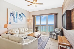 TV connectée, jeux vidéo, livres