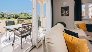TV - Gorgeous home in Vizinada (Vizinada)