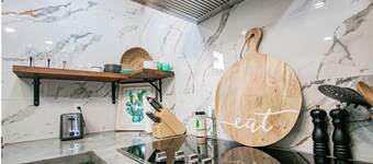 Charming 2-bedroom CASITA with AC and WiFi in Pharr