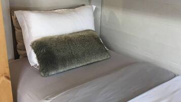 1 chambre, accès au Wi-Fi (inclus), literie fournie