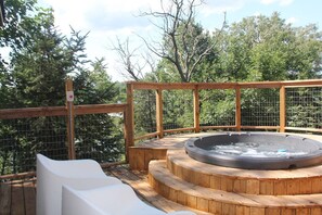 Bain à remous extérieur