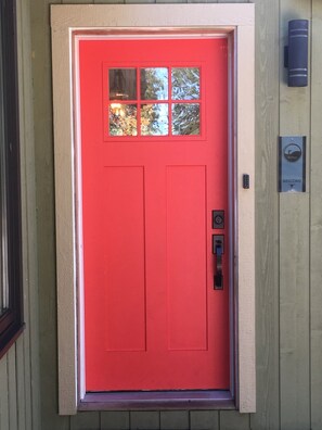 Exterior detail - Riviera - A gathering spot (Lansdowne)