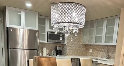 Chic 2-bedroom hotel suite with AC, WiFi in vibrant Las Vegas