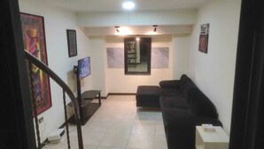 Living area - edificio catedral (Santiago)