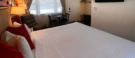 1 bedroom, iron/ironing board, travel cot, WiFi