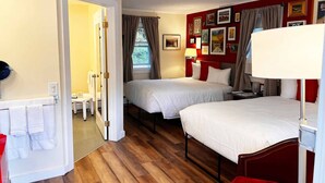 Bügeleisen/Bügelbrett, Reisekinderbett, WLAN, Bettwäsche