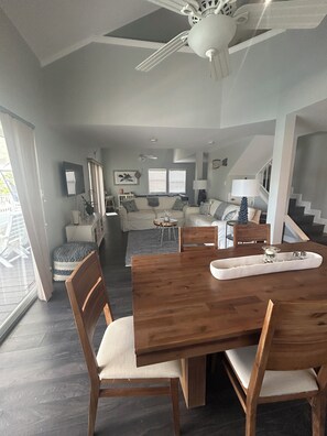 Interior - Sea Glass House of Summerland Key!
Pool, 70 feet of Seawall, deep water canal! (Summerland Key)