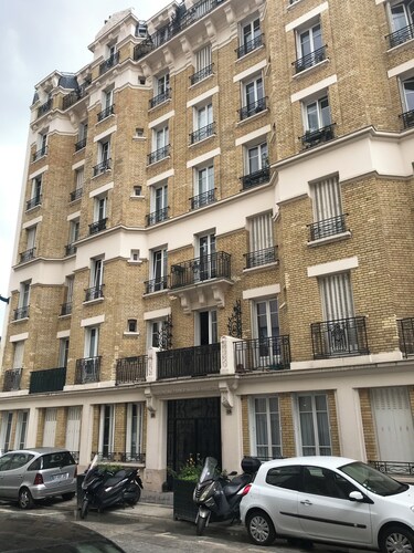 Beau studio tout équipé à 150 m de la gare Clichy-Levallois