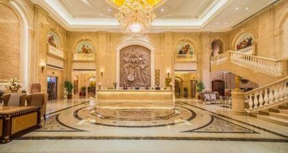 Vienna Hotel (Lingnan Xintiandi Branch, Zumiao Museum, Zumiao, Foshan City)