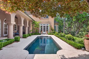 Beheizter Pool