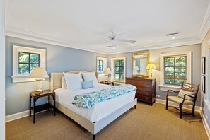 5 chambres, bureau, fer et planche à repasser, accès au Wi-Fi (inclus)