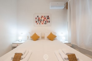 1 bedroom, travel crib, WiFi, bed sheets