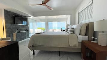 5 bedrooms, in-room safe, desk, iron/ironing board