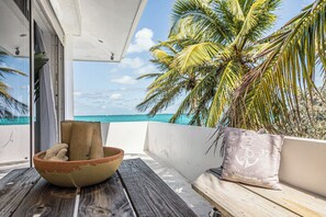 Property grounds - Exclusive Ocean Villa in Nassau (Nassau)