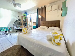 Iron/ironing board, travel cot, WiFi, bed sheets
