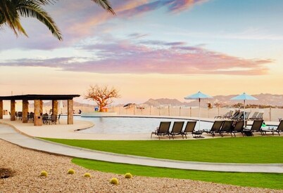 Spacious Cabo Retreat • Pool, Garden, Gym • Near Beach • Sleeps 8 • Free Parking