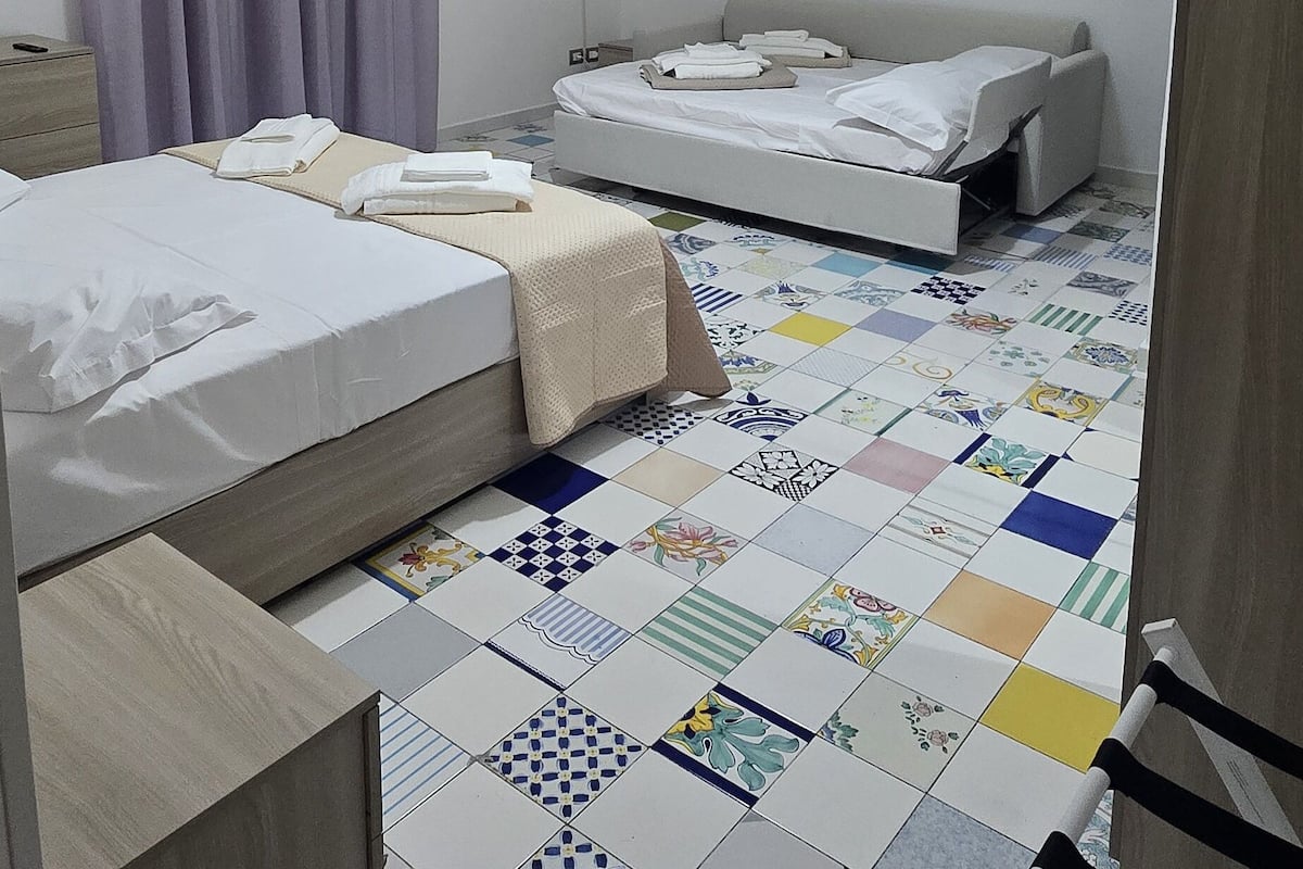 1 habitación, edredón y camas con efecto memoria